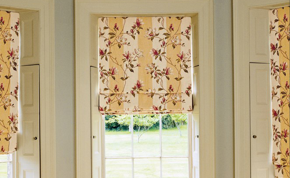 Colefax_and_fowler_roman_blind