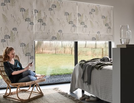 luxaflex roller blinds kent