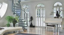 splash_plantation-shutters